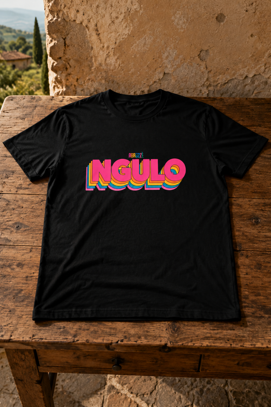 T-shirt “Ngulo” pop (bianca o nera)