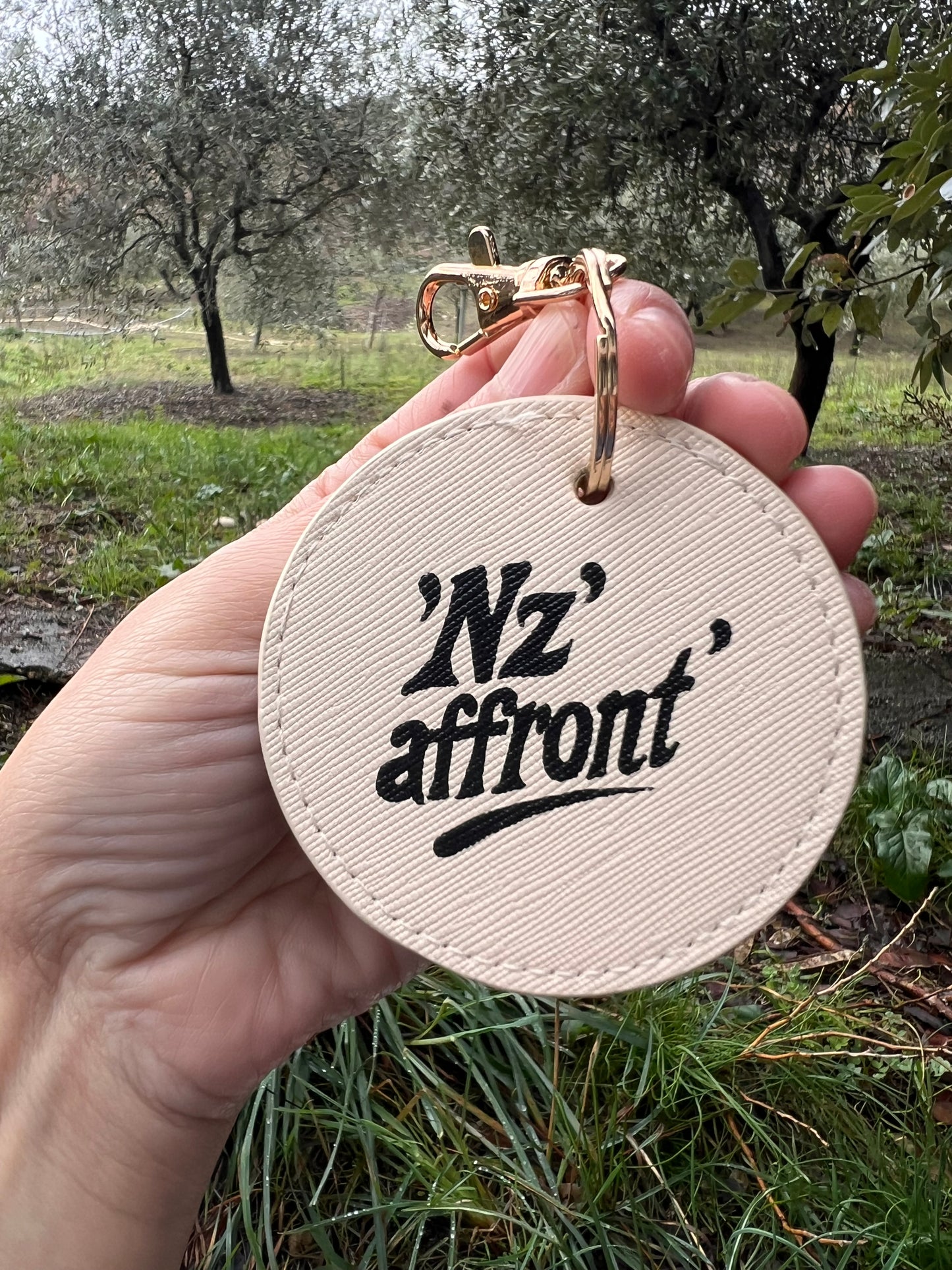 Portachiavi tondo “‘Nz’ affront’” + colori