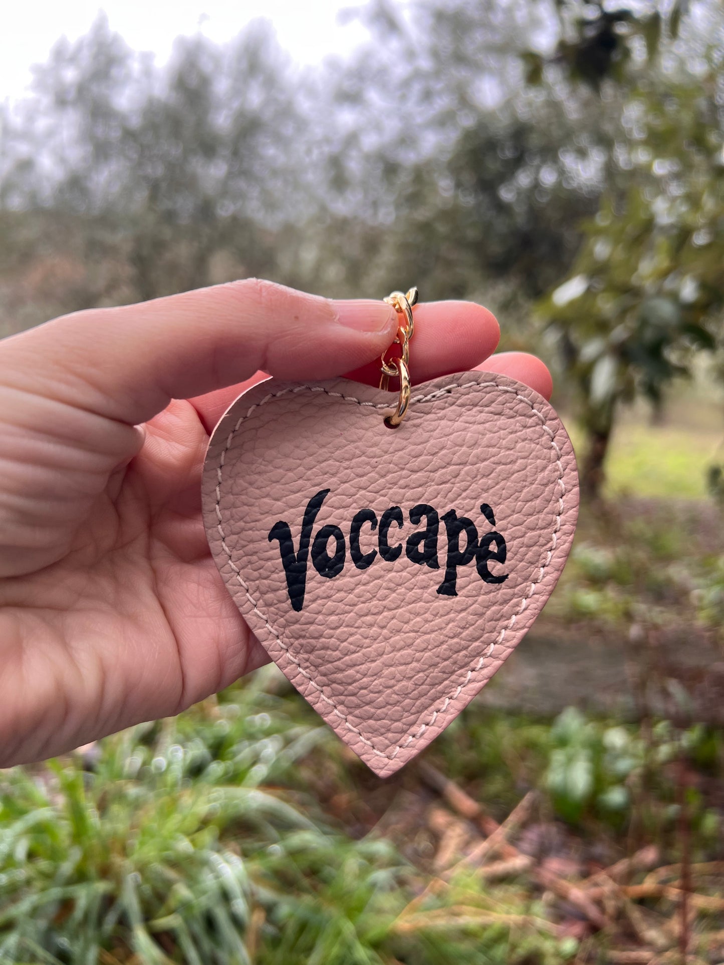 Portachiavi in pelle dipinto a mano “Voccapè” + colori