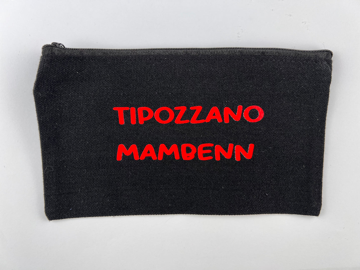 Pochette nera “TIPOZZANOMAMBENN”