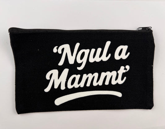 Pochette nera “‘Ngul a…”