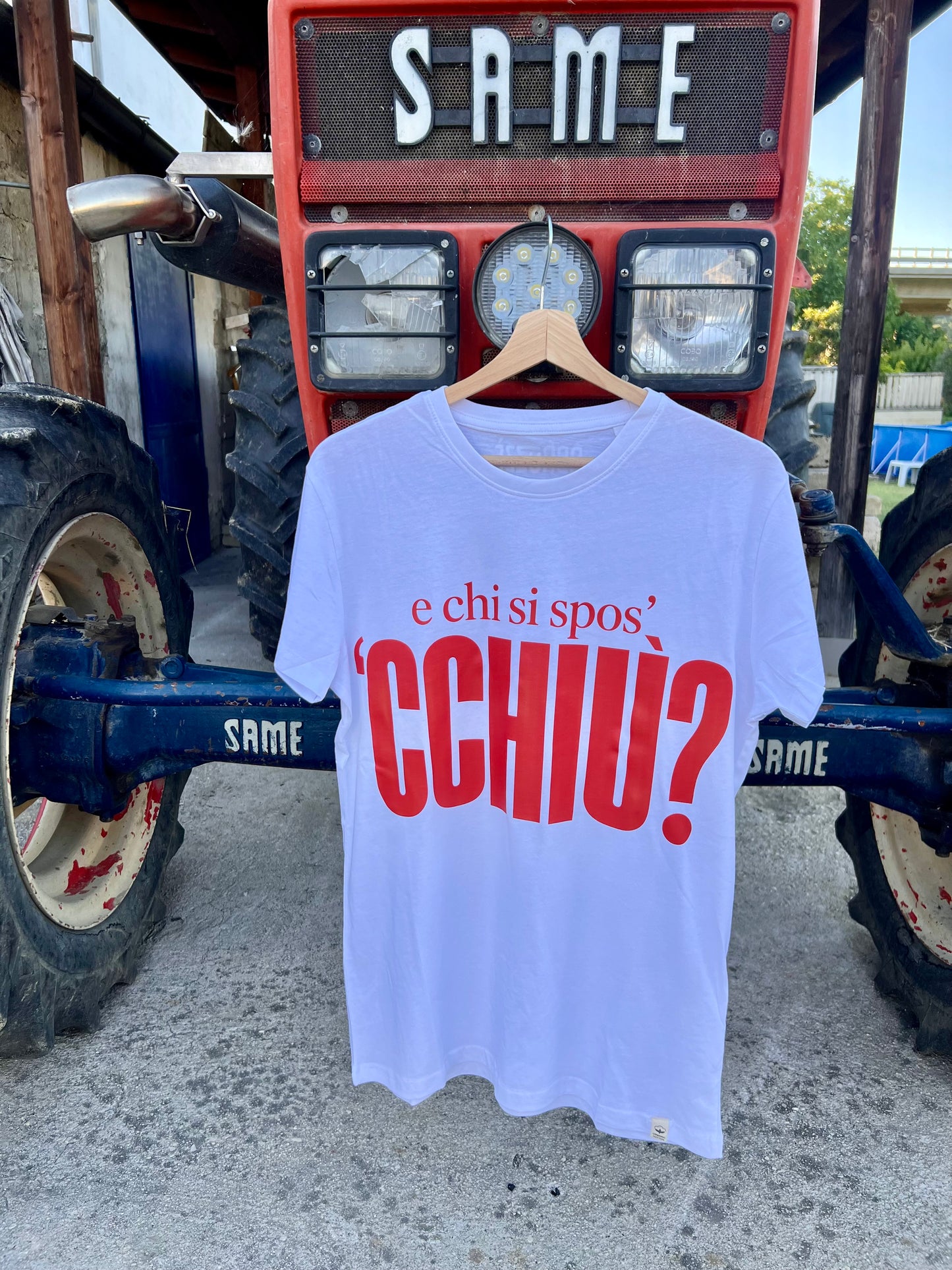 T-shirt “E chi si spos’ ccchiù?”