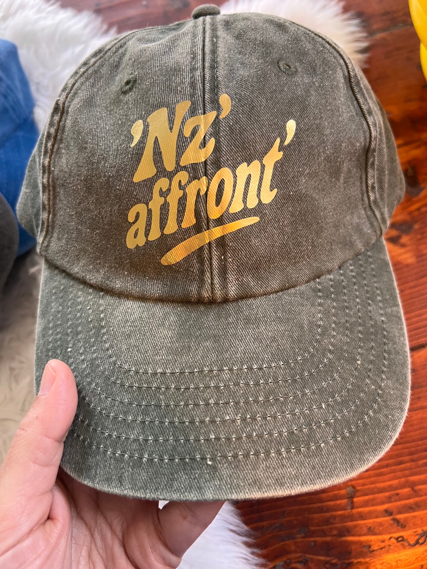 Cappello “‘Nz’ affront’” + colori
